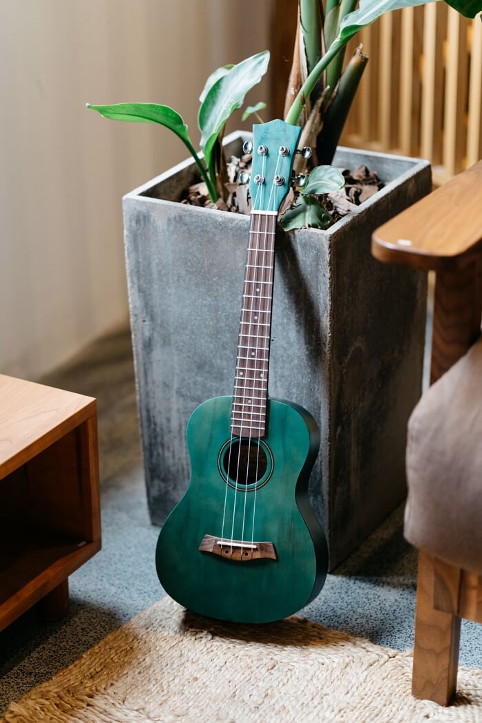 UKA1 Ash Wood Tenor Ukulele Matte Green