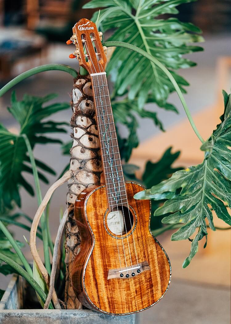 UKD90 Solid Flamed Koa Wood Tenor Ukulele
