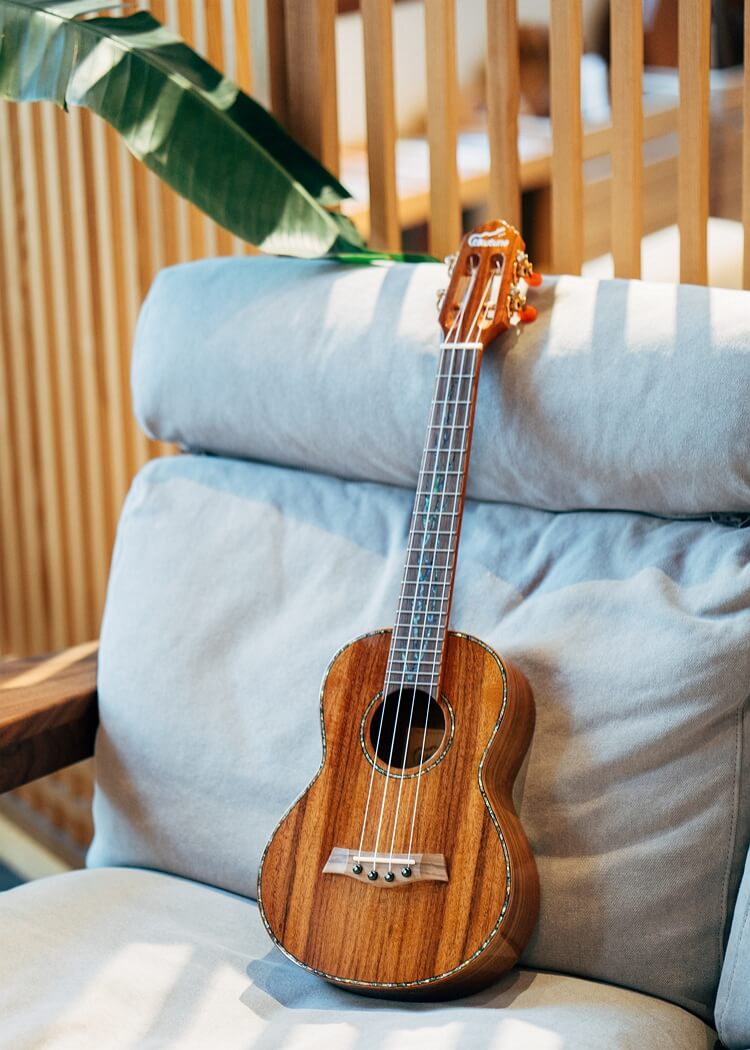 UKD90 Solid Flamed Koa Wood Tenor Ukulele